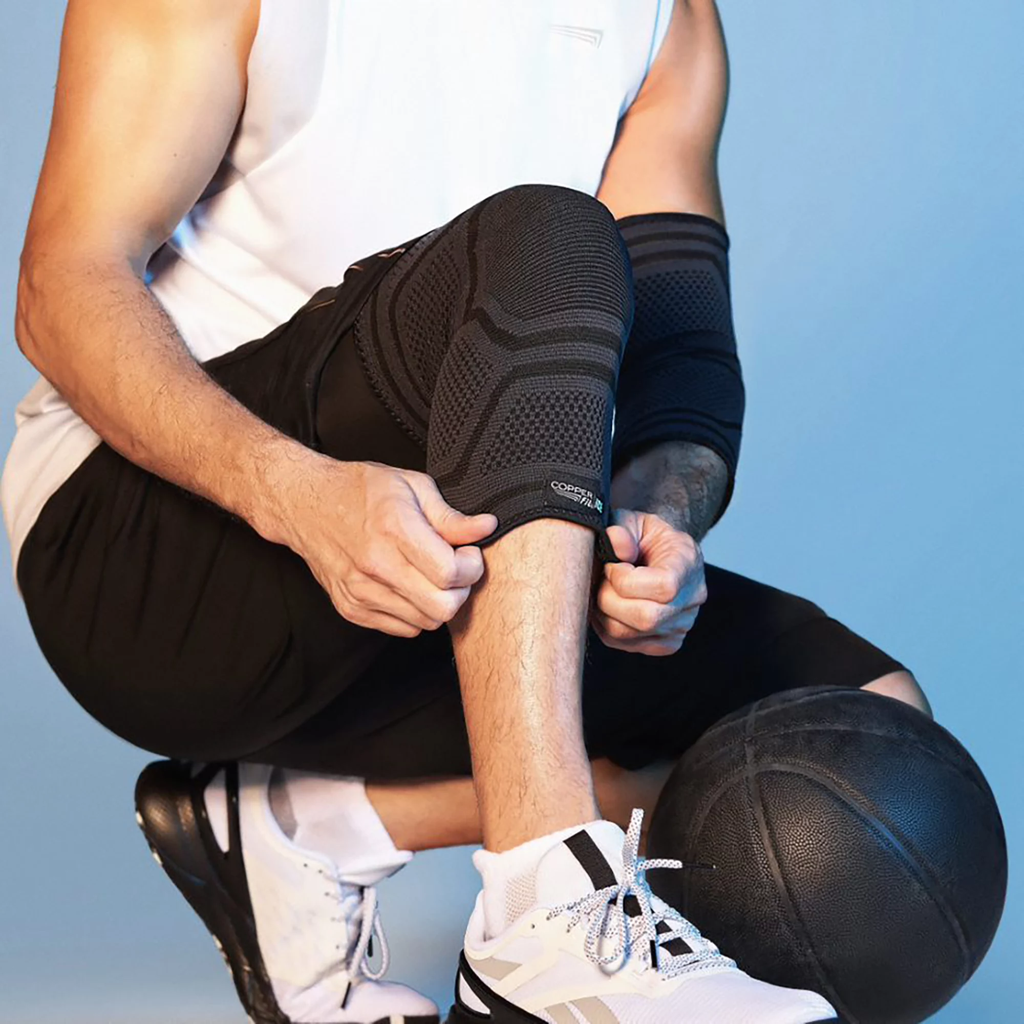 Copper Fit ICE Compression Knee Sleeve 4 Copper Fit ICE Compression Knee Sleeve - Image 2