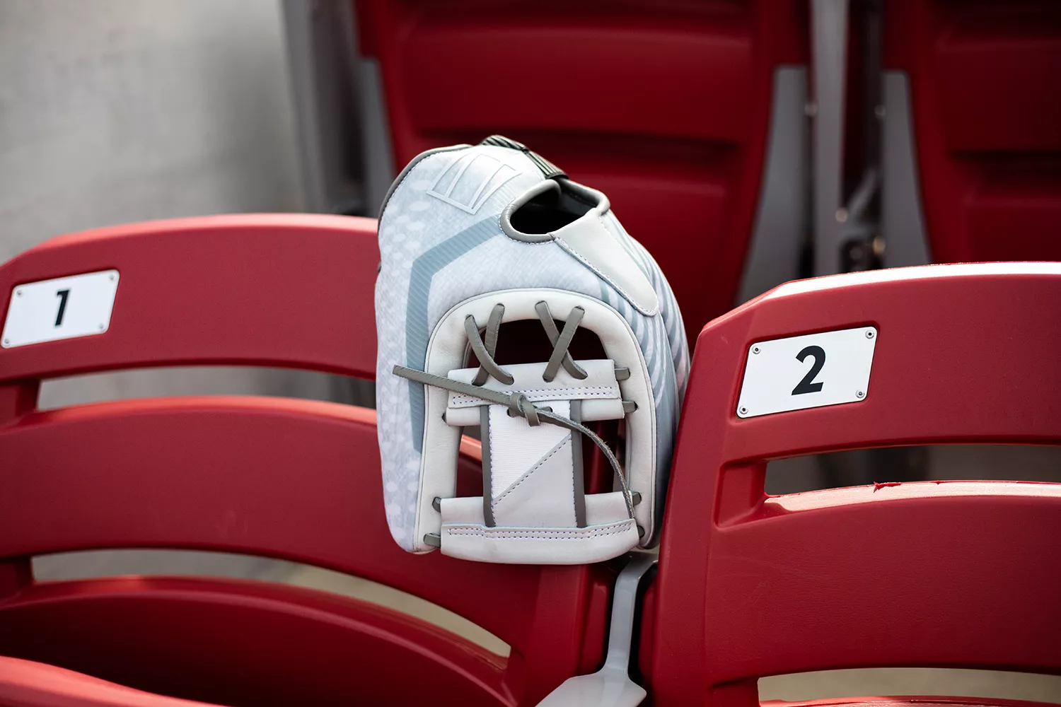 Rawlings 11.75" REV1X Series Fastpitch Glove 2023 8 Rawlings 11.75" REV1X Series Fastpitch Glove 2023 - Image 6