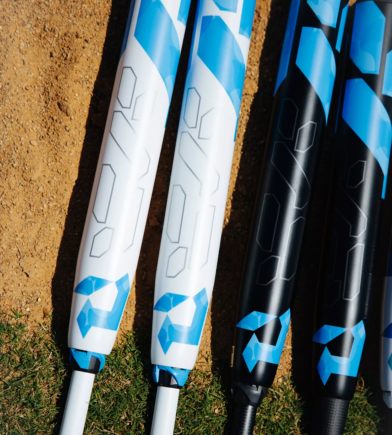 DeMarini CF Fastpitch Bat 2023 (-11) 6 DeMarini CF Fastpitch Bat 2023 (-11) - Image 4